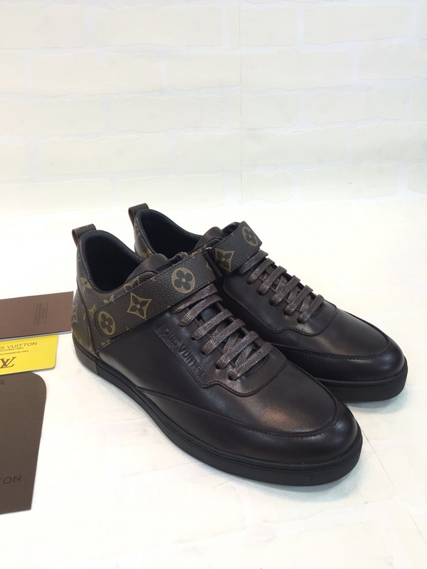 LV Men shoes 1:1 quality-595