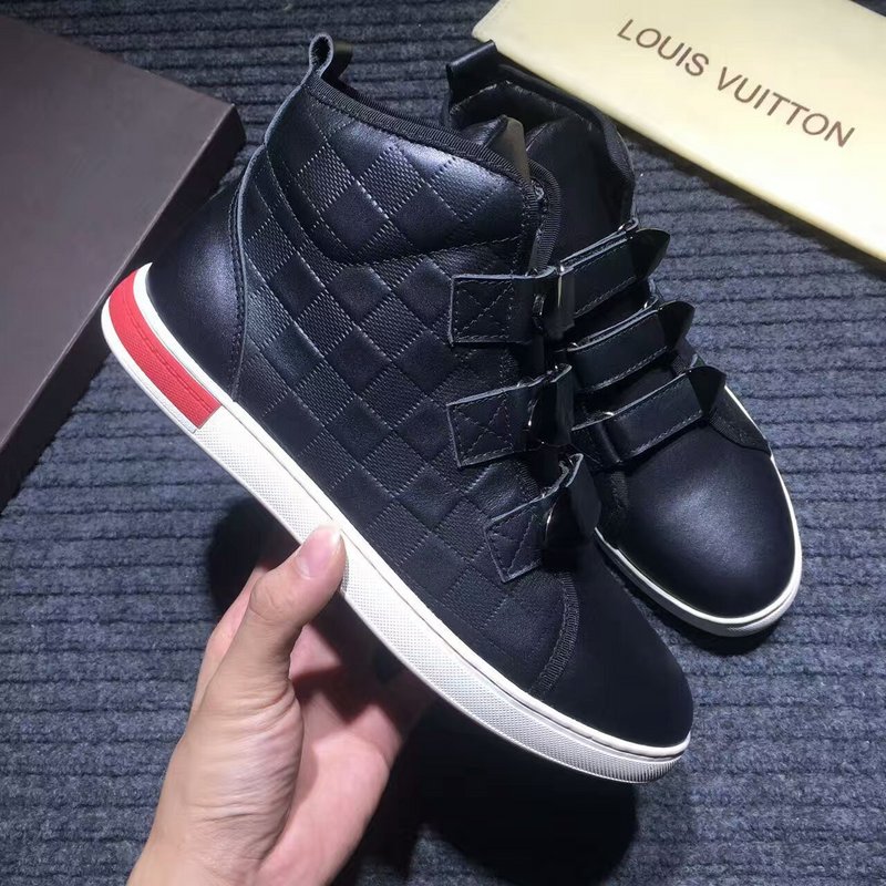 LV Men shoes 1:1 quality-597