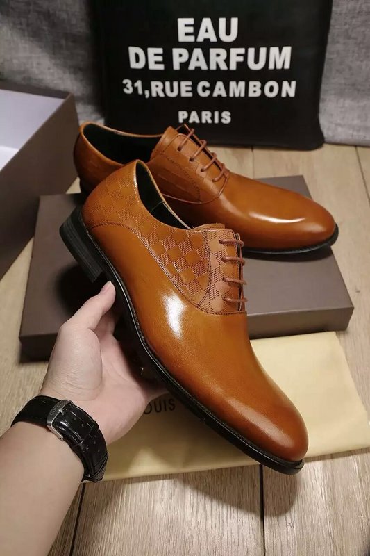 LV Men shoes 1:1 quality-598