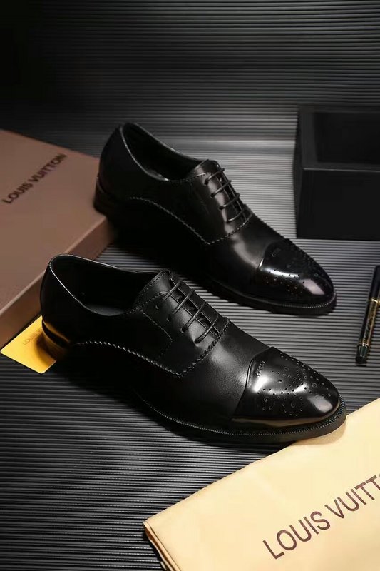 LV Men shoes 1:1 quality-652