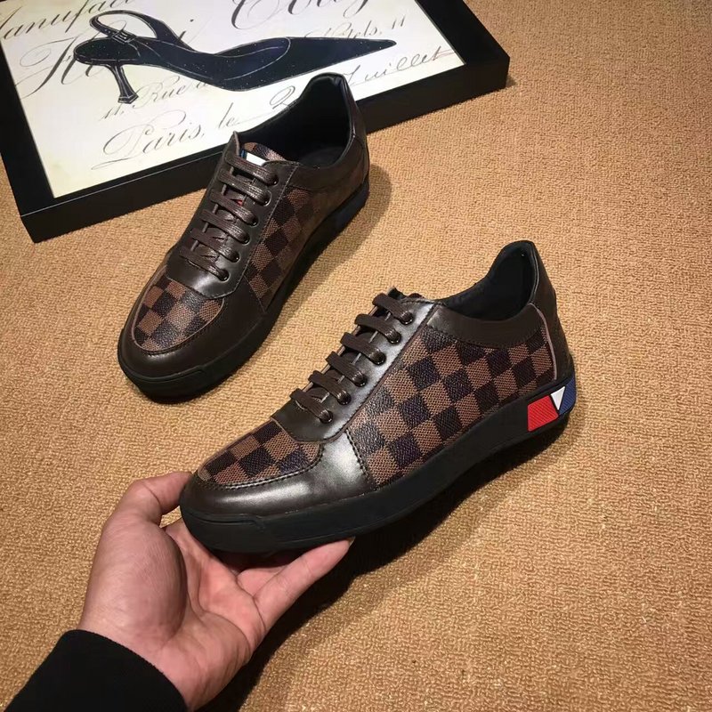 LV Men shoes 1:1 quality-666