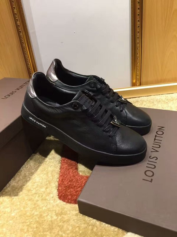 LV Men shoes 1:1 quality-689