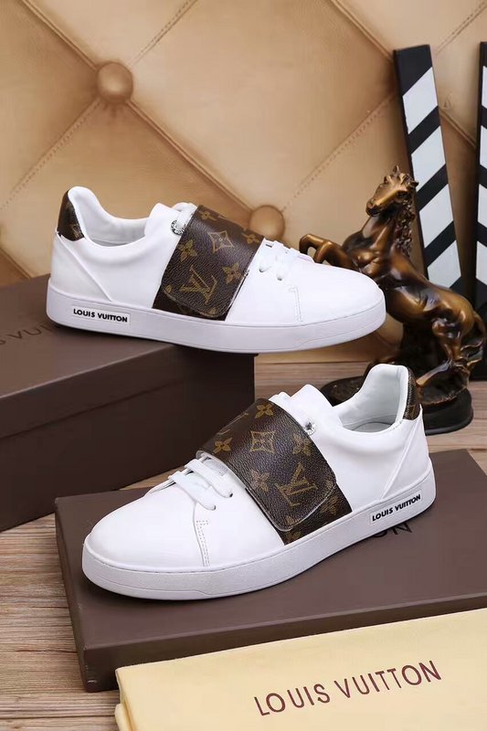 LV Men shoes 1:1 quality-718