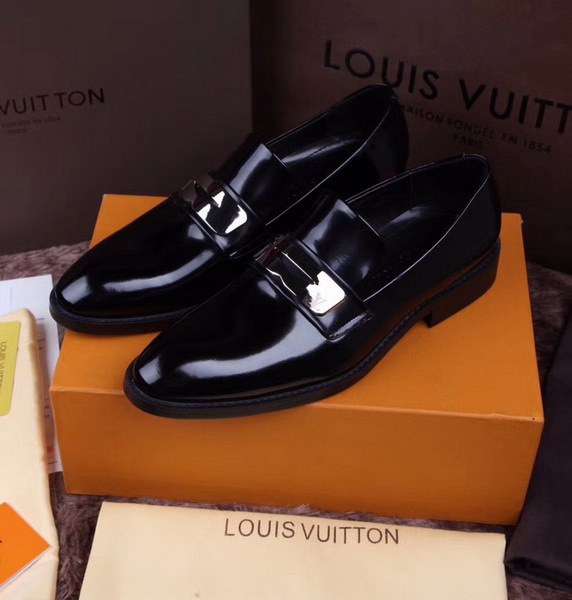 LV Men shoes 1:1 quality-945