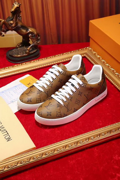 LV Men shoes 1:1 quality-967