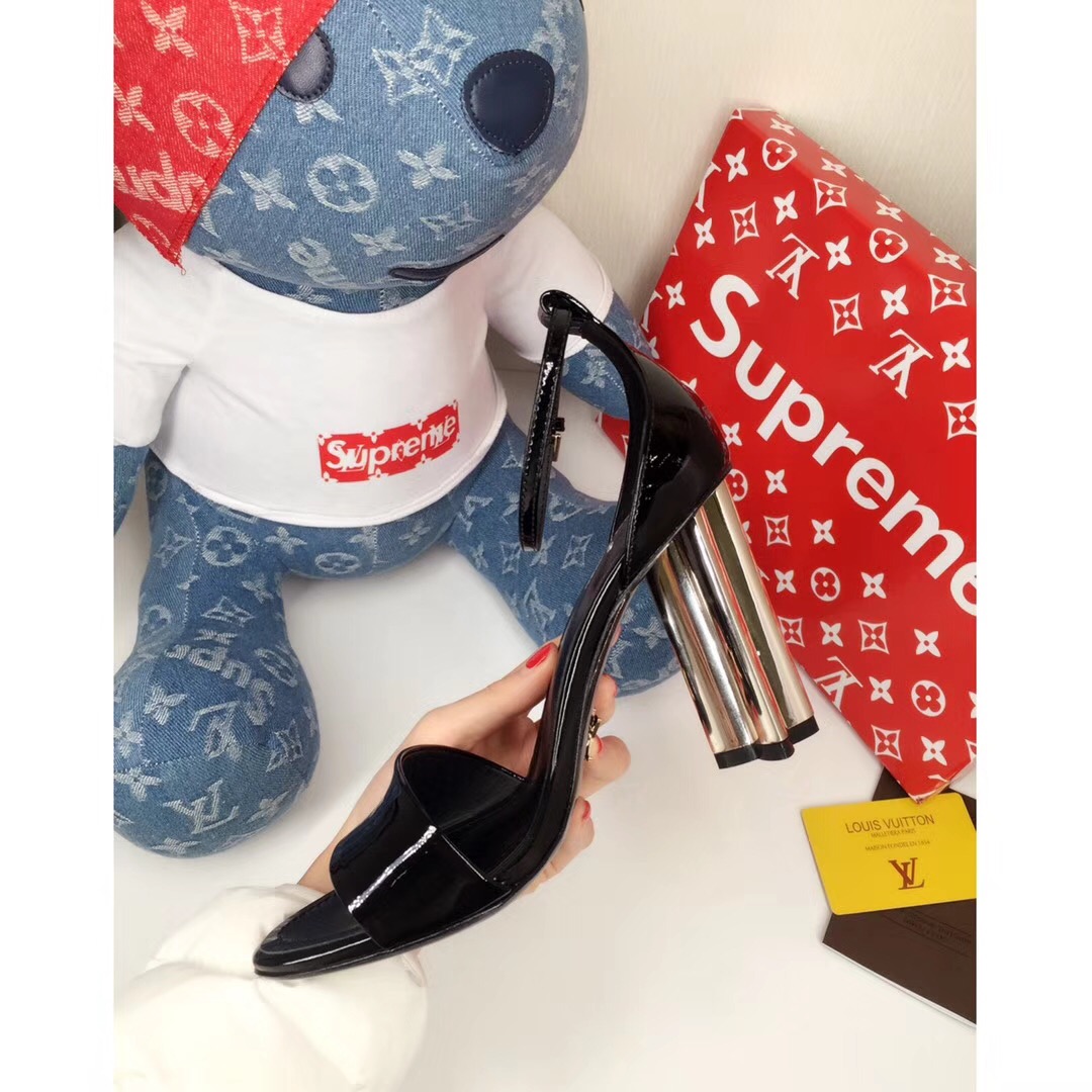 LV Sandals 1:1 Quality-005