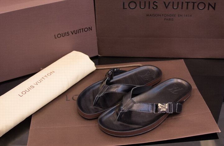 LV men slippers AAA-013