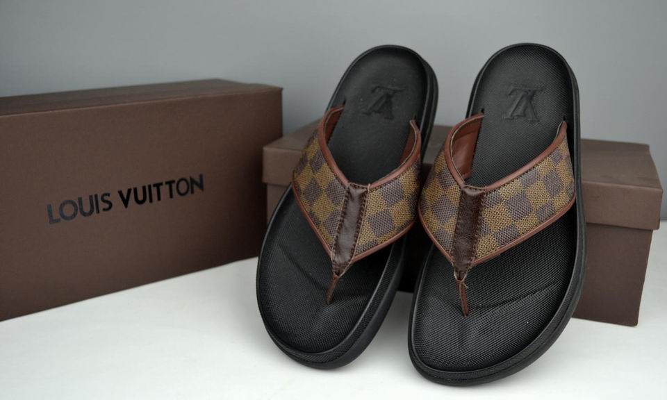 LV men slippers AAA-081(39-46)