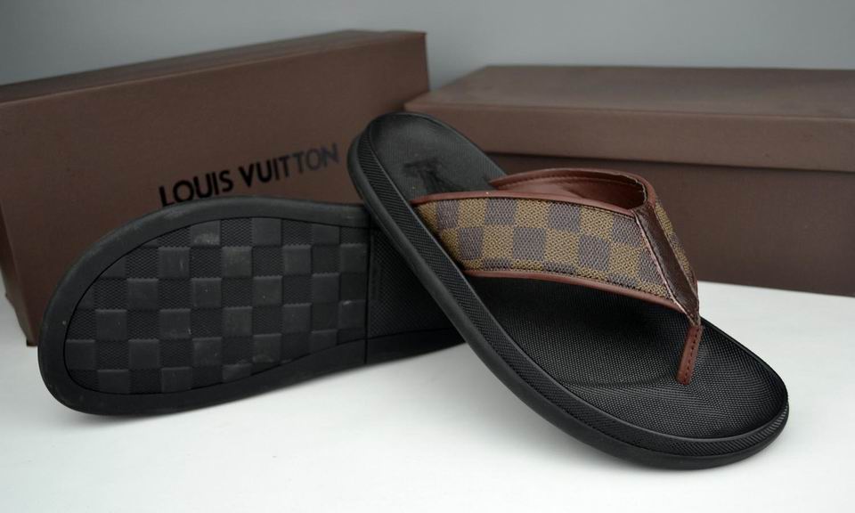 LV men slippers AAA-081(39-46)