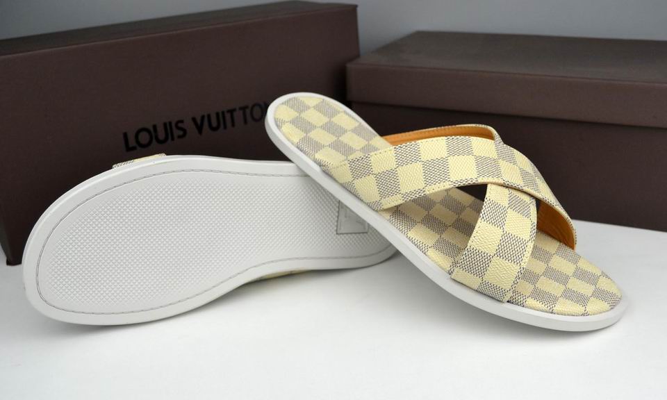 LV men slippers AAA-084(39-46)