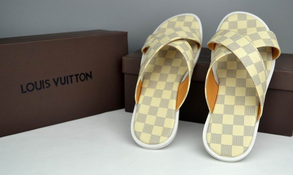 LV men slippers AAA-084(39-46)