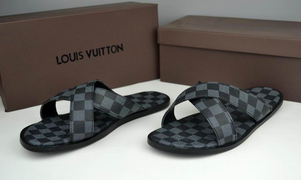 LV men slippers AAA-085(39-46)