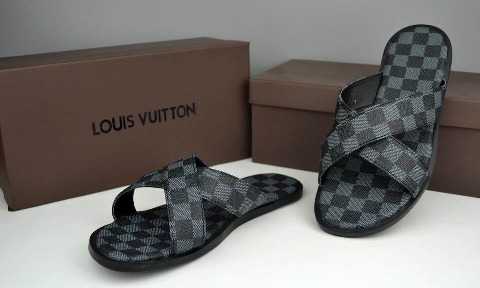 LV men slippers AAA-085(39-46)