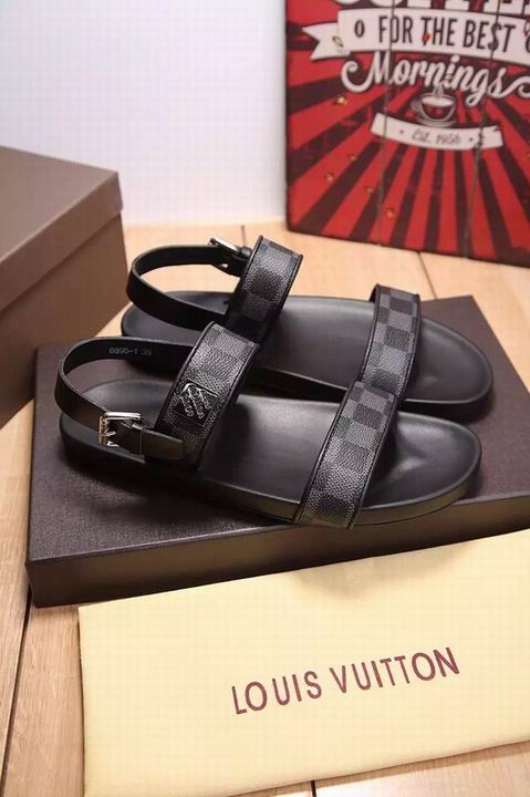 LV men slippers AAA-087(38-47)