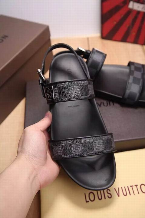 LV men slippers AAA-087(38-47)