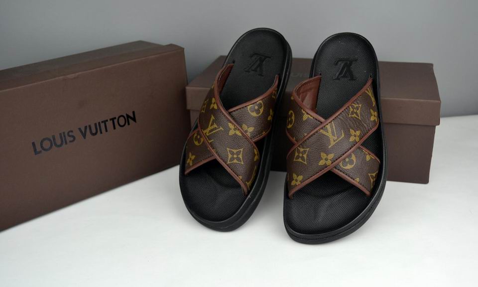 LV men slippers AAA-088(38-47)