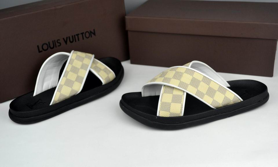 LV men slippers AAA-089(38-47)