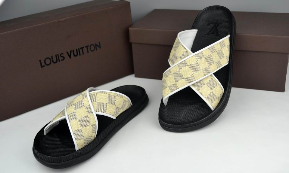 LV men slippers AAA-089(38-47)