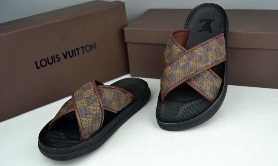 LV men slippers AAA-091(38-47)