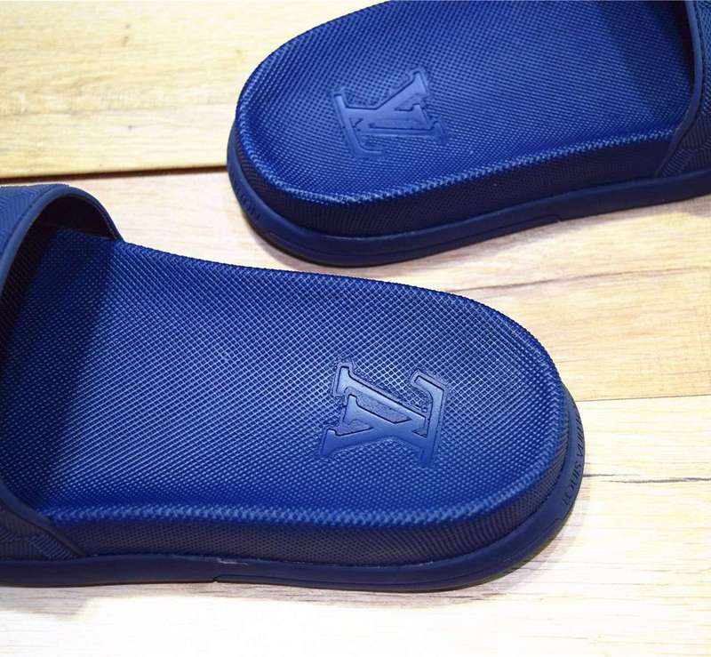 LV men slippers AAA-099