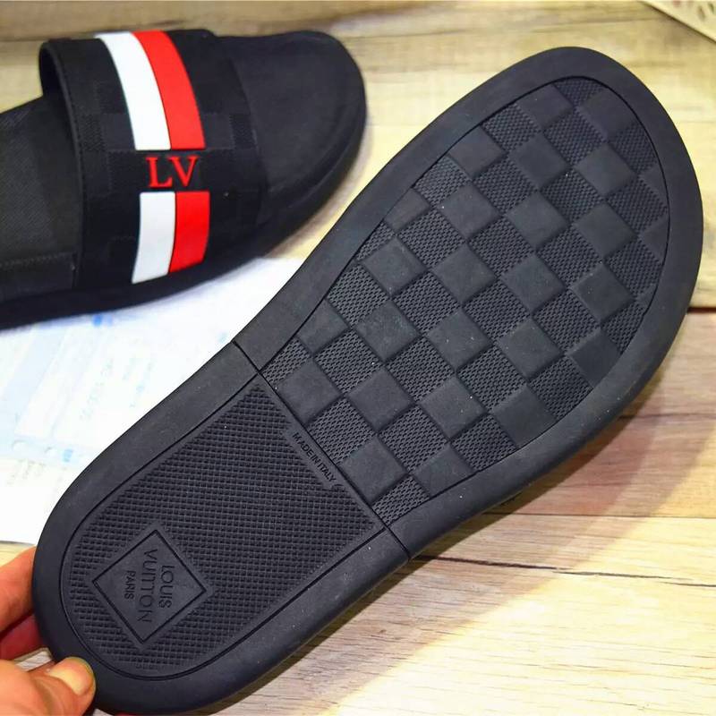 LV men slippers AAA-101