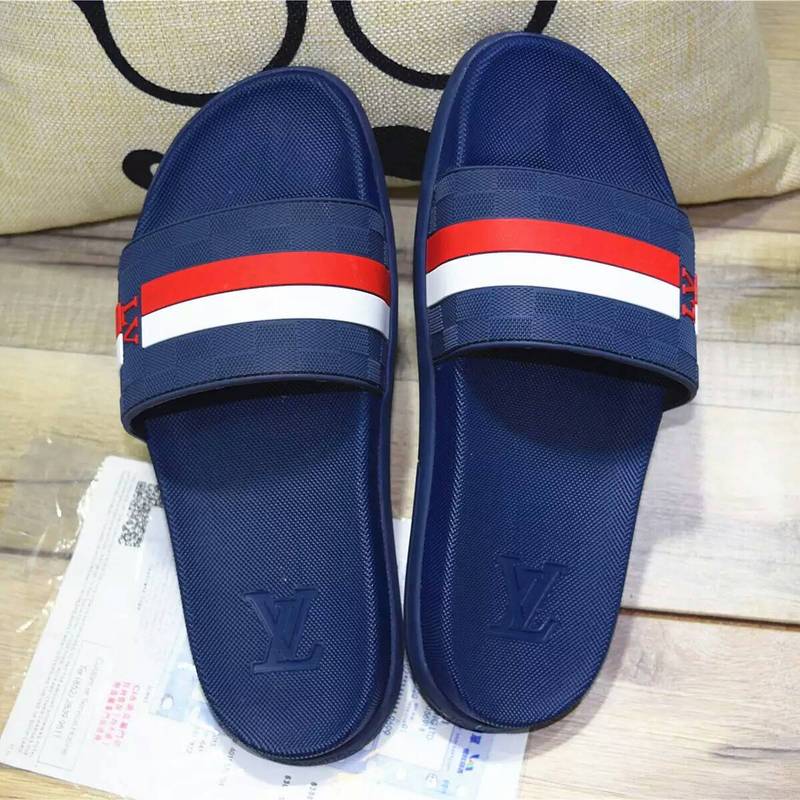 LV men slippers AAA-102