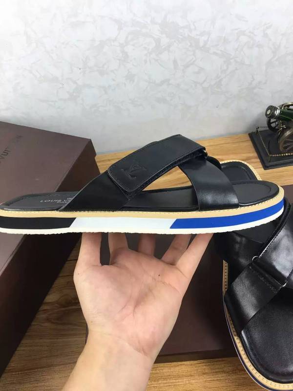 LV men slippers AAA-103(38-44)