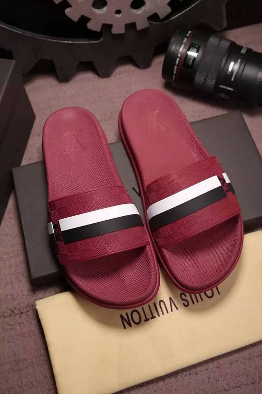 LV men slippers AAA-105