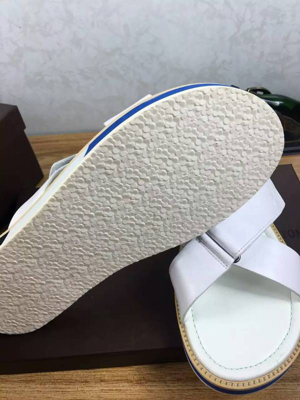 LV men slippers AAA-107(38-44)