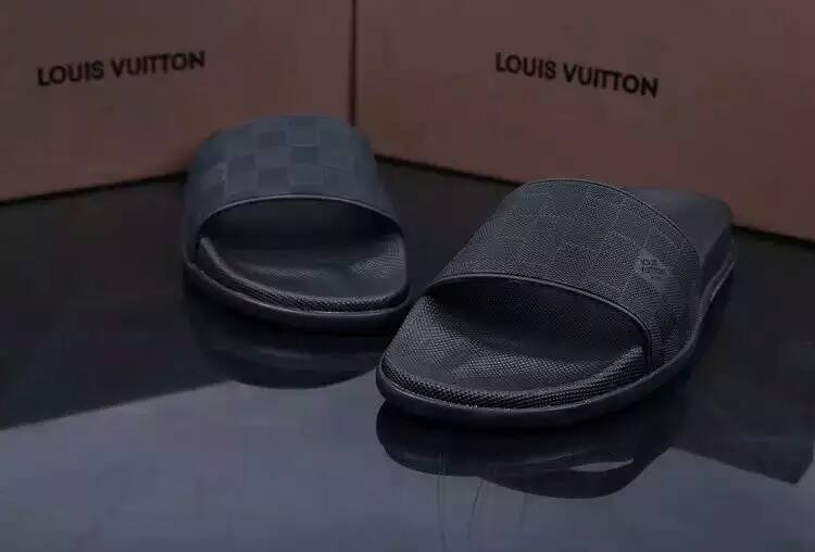 LV men slippers AAA-108