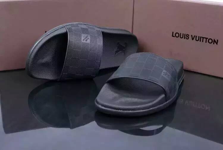 LV men slippers AAA-108