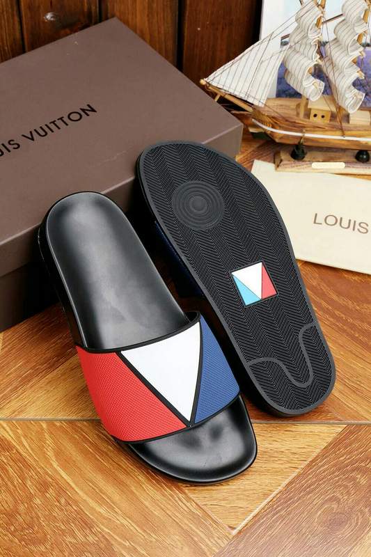 LV men slippers AAA-117(38-44)