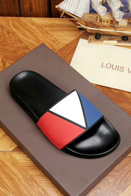 LV men slippers AAA-117(38-44)