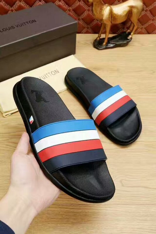 LV men slippers AAA-118(38-45)