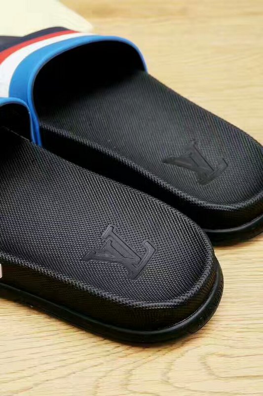 LV men slippers AAA-118(38-45)