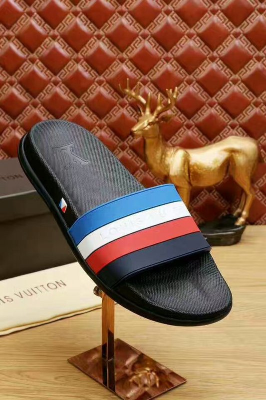 LV men slippers AAA-118(38-45)