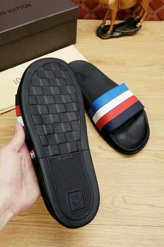 LV men slippers AAA-118(38-45)