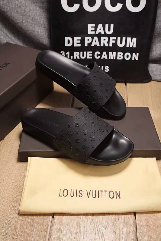 LV men slippers AAA-121(38-45)