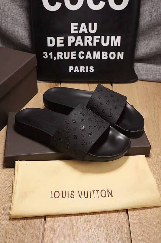 LV men slippers AAA-121(38-45)