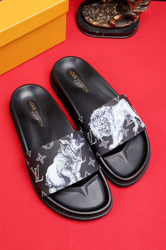 LV men slippers AAA-126(38-45)