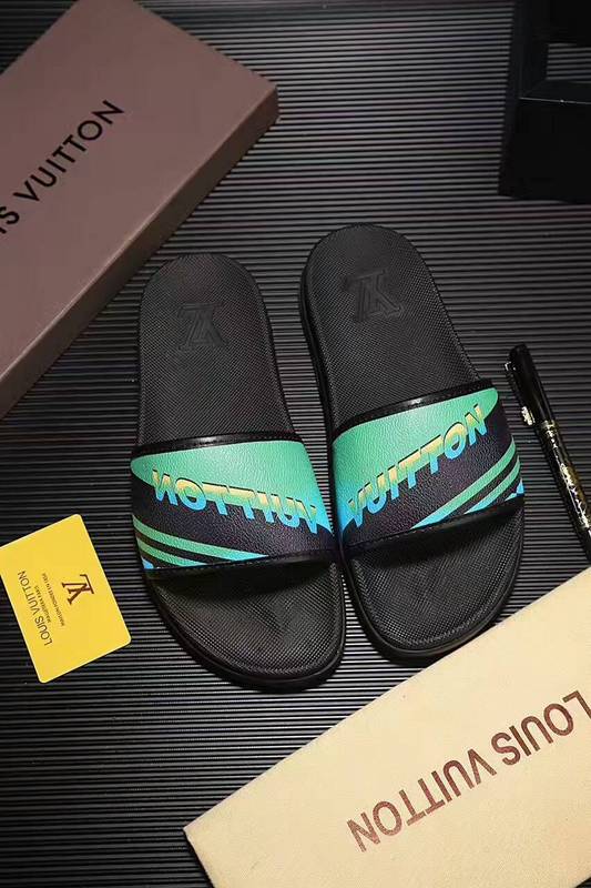 LV men slippers AAA-135(38-45)