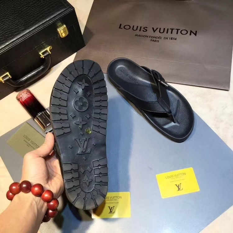 LV men slippers AAA-232(38-45)