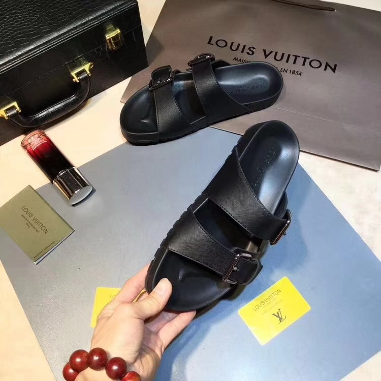 LV men slippers AAA-234(38-45)