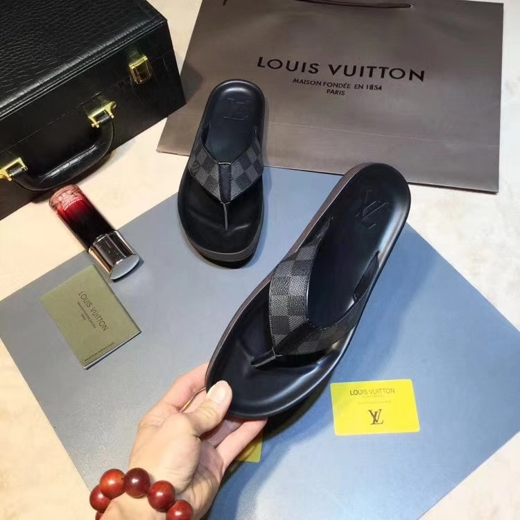 LV men slippers AAA-236(38-45)