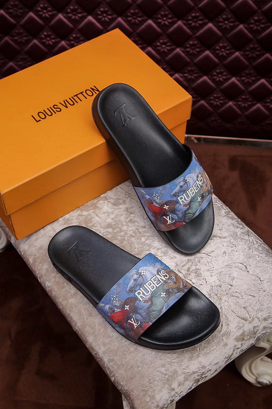 LV men slippers AAA-243(38-44)