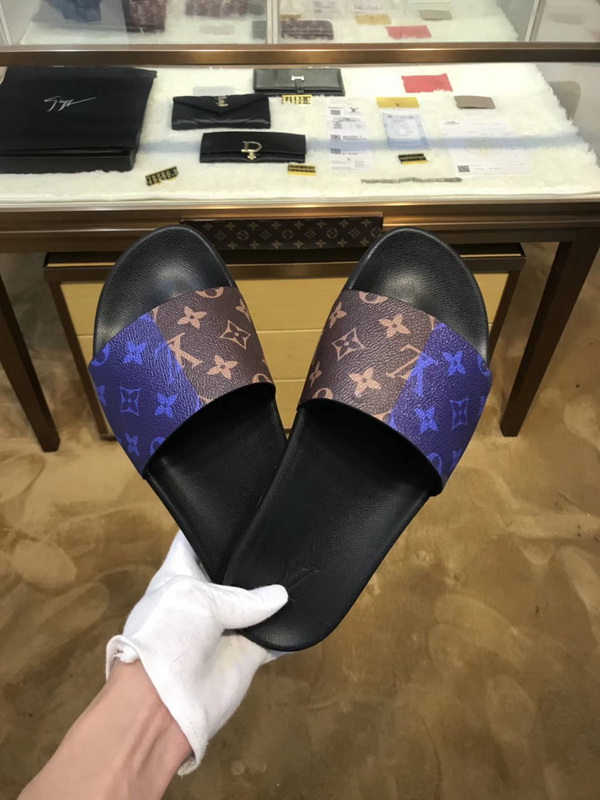 LV men slippers AAA-261(38-45)