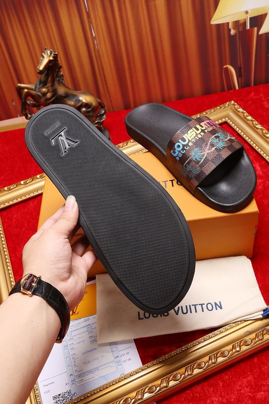 LV men slippers AAA-276(38-45)