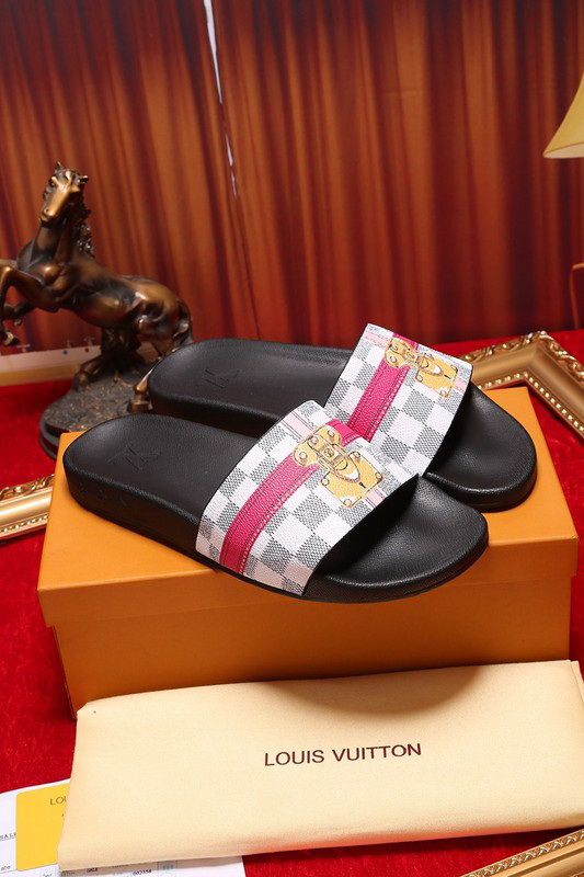 LV men slippers AAA-280(38-45)