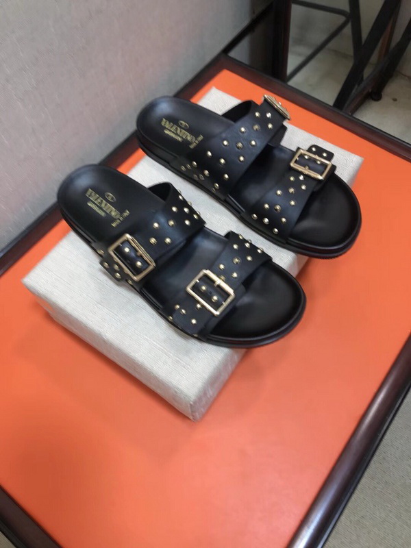 LV men slippers AAA-283(38-45)