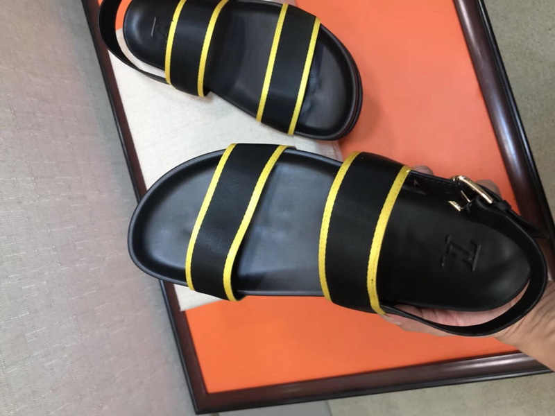 LV men slippers AAA-285(38-45)